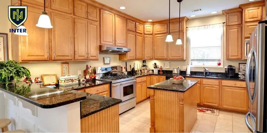 کابینت ممبران قهوه‌ای گرم (طرح چوب طبیعی)